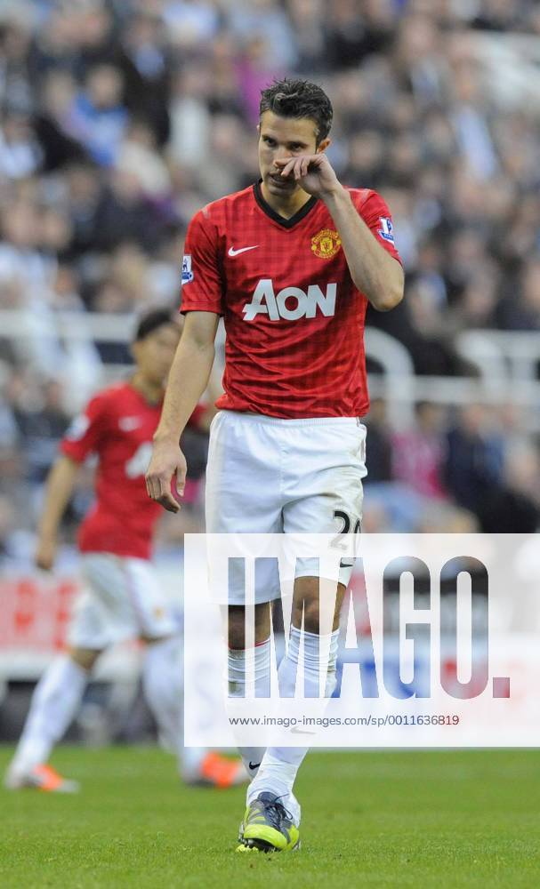 Robin Van Persie of Manchester United .Barclays Premier League - Newcastle Utd vs Manchester Utd - St. James Park - Newcastle - 07 10 12 - Picture Richard Lee Sportimage .