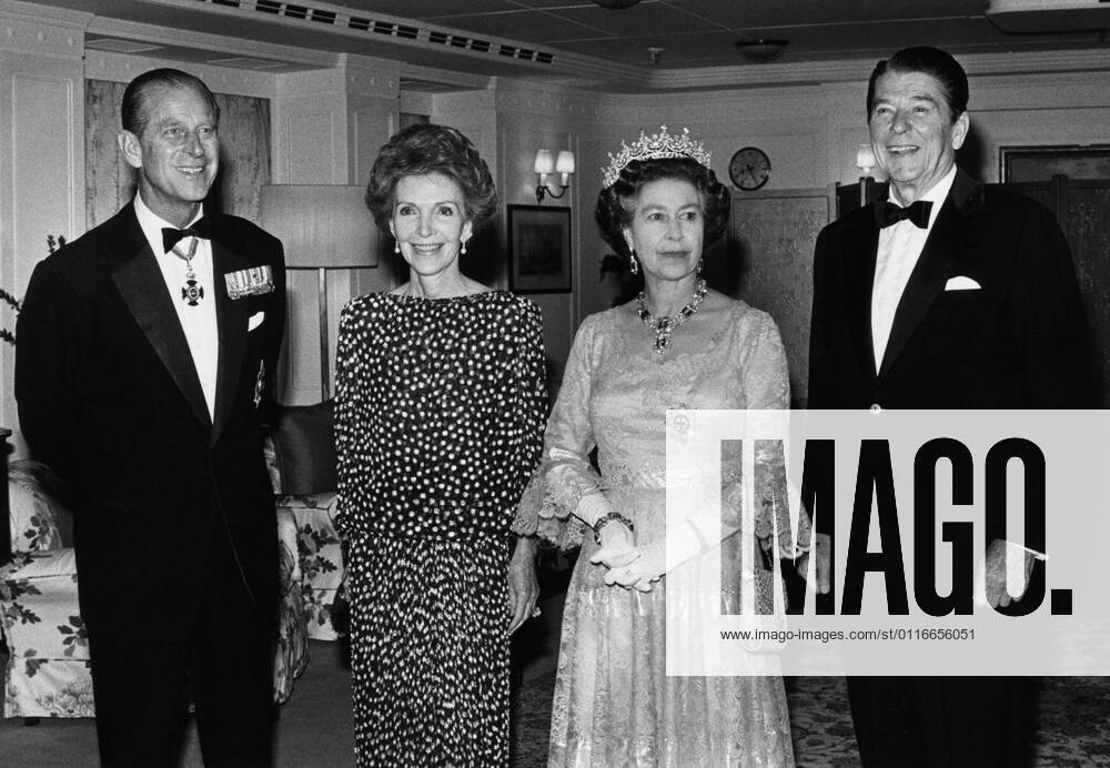 QUEEN ELIZABETH II and PRINCE PHILIP stand with President RONALD REAGAN and Mrs. NANCY REAGAN on the Royal Yacht on March 3, 1983, in San Francisco Bay. San Francisco USA - ZUMAj02_ 19830303_new_j02_001