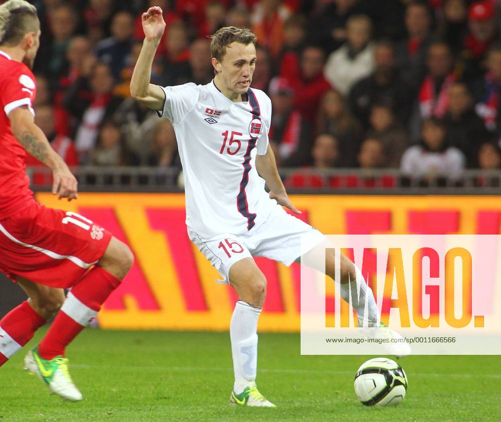 12.10. 2012 Stade de Suisse Bern , SCHWEIZ , Herren WM Qualifikationsspiel Saison 2012 2013 Schweiz - Norwegen Magnus Wolff Eikrem (Norwegen) ; Einzelbild , Akton