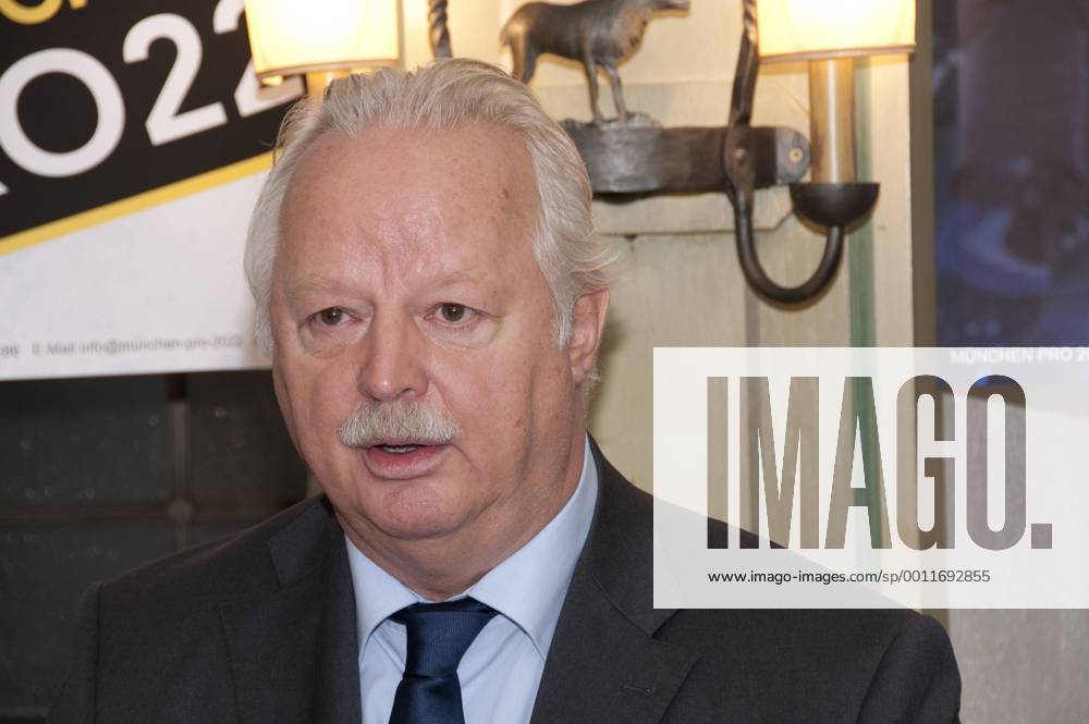 München, Presseinformation zu München PRO22 Olympische und Paraolympische Winterspiele 2022, Mario Schmidbauer CSU Stadtrat im Ratskeller