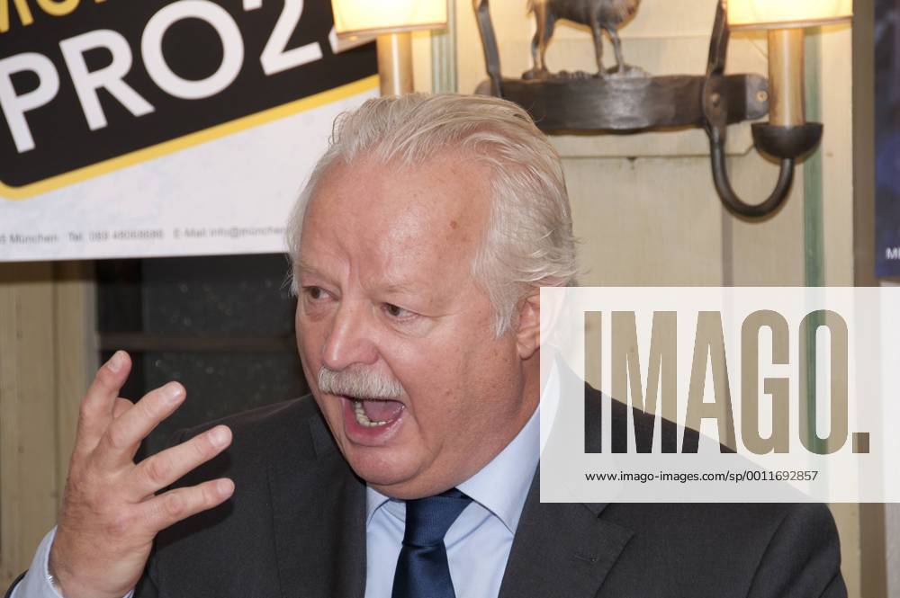 München, Presseinformation zu München PRO22 Olympische und Paraolympische Winterspiele 2022, Mario Schmidbauer CSU Stadtrat im Ratskeller