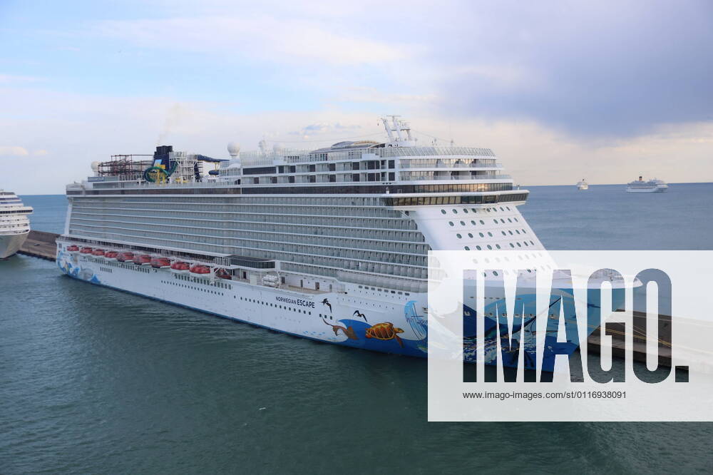 Themenfoto: Urlaub, Reise, Kreuzfahrt, Corona, 24.04.2021 Das Kreuzfahrtschiff Norwegian Escape, Themenfoto: Urlaub, Reise, Kreuzfahrt, Corona -