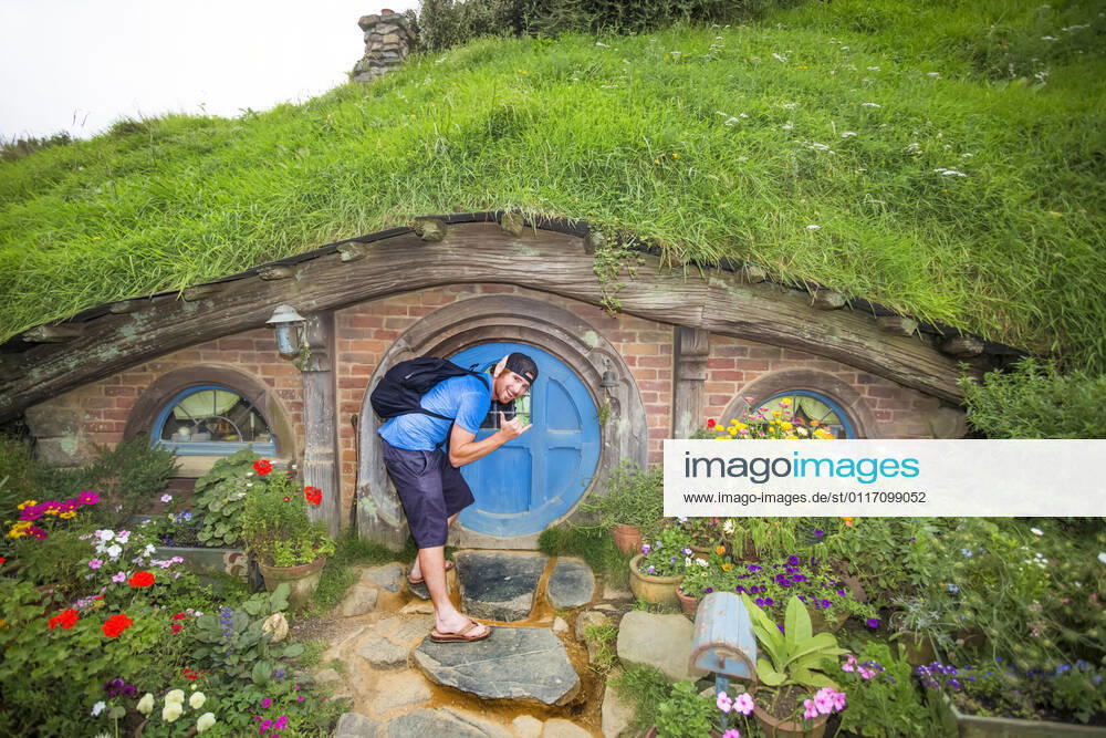 The tourist stop of Hobbiton on New Zealand s North Island. The site of the filming of the Lord of the Rings movies; Hobbiton, Waikato, New Zealand