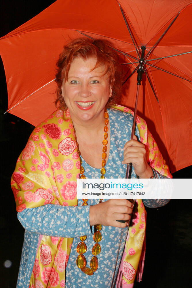MME Sommerfest 25.08.2006 TV-Richterin Barbara Ludovika Salesch beim Sommerfest der Film und Fernsehproduktionsgesellschaft MME - Moviement, Gotzkowskystrasse 20, Berlin - 25.08.2006 - Â