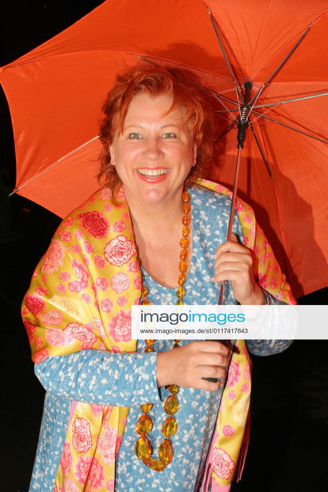 MME Sommerfest 25.08.2006 TV-Richterin Barbara Ludovika Salesch beim Sommerfest der Film und Fernsehproduktionsgesellschaft MME - Moviement, Gotzkowskystrasse 20, Berlin - 25.08.2006 - Â