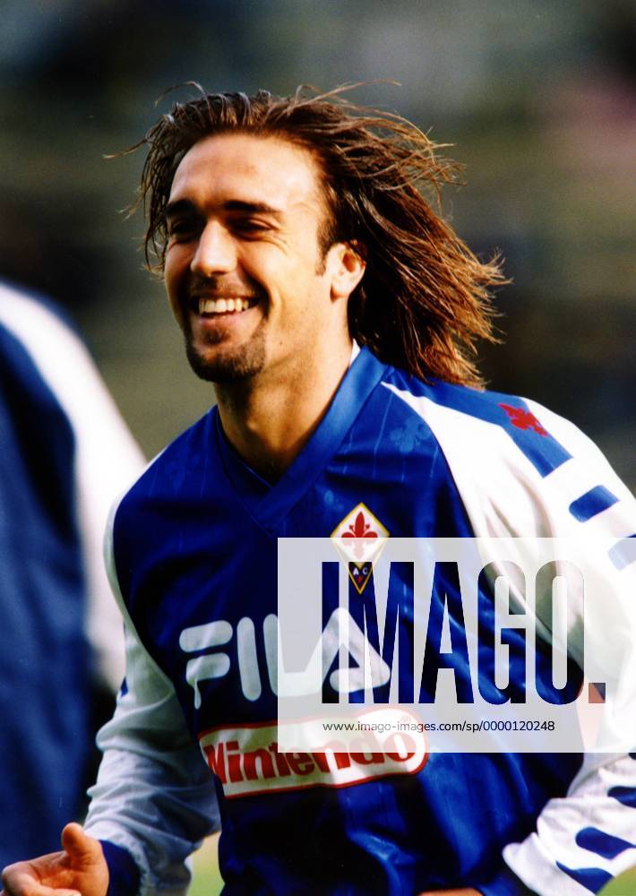 Gabriel Batistuta (Florenz) Fußball 1. BL Herren Saison 1998 1999: Seria A, Italienische Liga, AC Fiorentina, Florenz Einzelbild Stadio Ennio Tardini Parma