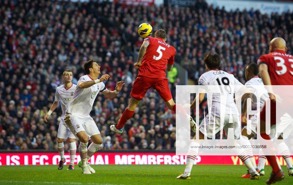 PROPAGANDA20121201 Football - soccer: Barclays Premier League, Liverpool FC - Southampton FC, Liverpool s Daniel Agger scores the first goal against Southampton during the Premiership match at Anfield. (Hinweis: Verwendung nur in Deutschland, Österreich oder Schweiz - only Germany, Austria and Switzerland) ZWEIx xPropagandax