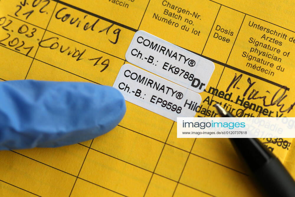 Winden Themenbild - Coronavirus, Coronapandemie - internationale Impfbescheinigung, Prophylaxebescheinigung, Impfpass, Impfbuch, Erstimpfung, Zweitimpfung, Covid 19 Eintrag Themenbild - Coronavirus, Coronapandemie - internationale Impfbescheinigung, Prophylaxebescheinigung, Impfpass, Impfbuch, Erstimpfung, Zweitimpfung, Covid 19 Eintrag Innenseite eines Impfpasses mit den beiden Aufklebern der Erstimpfung und Zweitimpfung mit Biontech, Comirnaty. Coronavirus, Coronapandemie, Impfpass, Impfbuch, Impfbescheinigung, Impfdokument, internationale Impfbescheinigung, Prophylaxebescheinigung mit Impfspritze und einem Covid 19 Eintrag mit Aufkleber einer Erstimpfung, Zweitimpfung