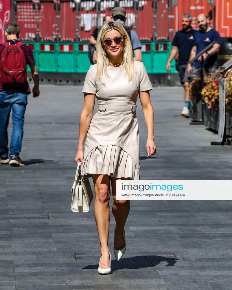 Ashley Roberts seen departing the Global Radio Studios in London. London United Kingdom - ZUMAs197 20210608_zab_s197_020