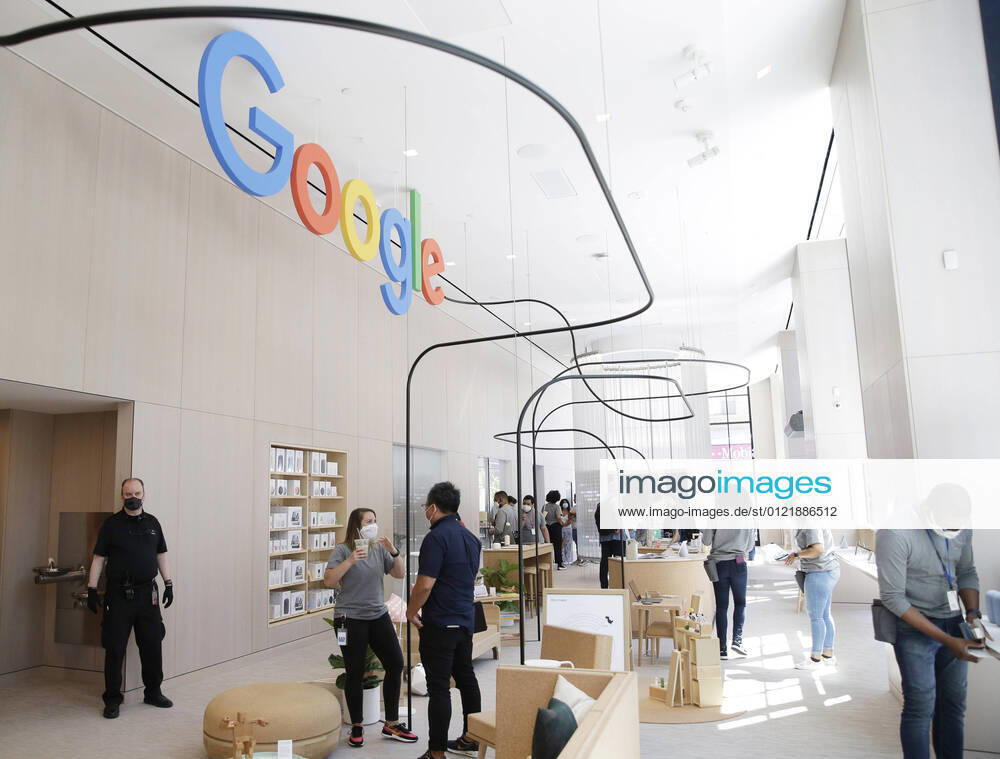 Tech Giant Google officially opens its first retail store in New York City on Thursday, June 17, 2021. NYP20210617106 JohnxAngelillo