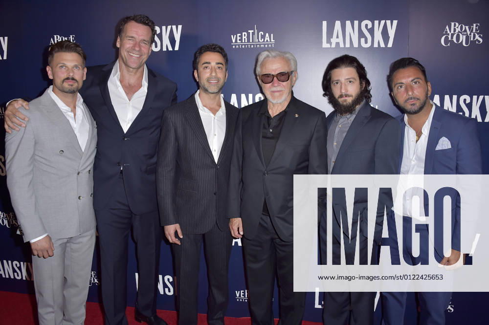 Bilder des Jahres 2021, Entertainment 06 Juni Entertainment Themen der Woche KW25 David Cade, David James Elliott, Eytan Rockaway, Harvey Keitel, John Magaro und Danny A. Abeckaser bei der Premiere des Kinofilms Lansky im Harmony Gold Theater. Los Angeles