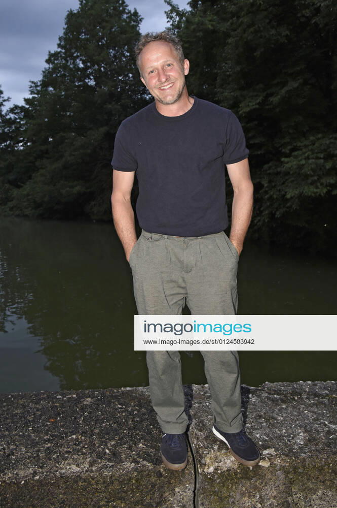 Maximilian Brückner bei der Premiere des Kinofilms Generation Beziehungsunfähig auf dem 38. Filmfest München im Open Air Kino, Mond & Sterne. München
