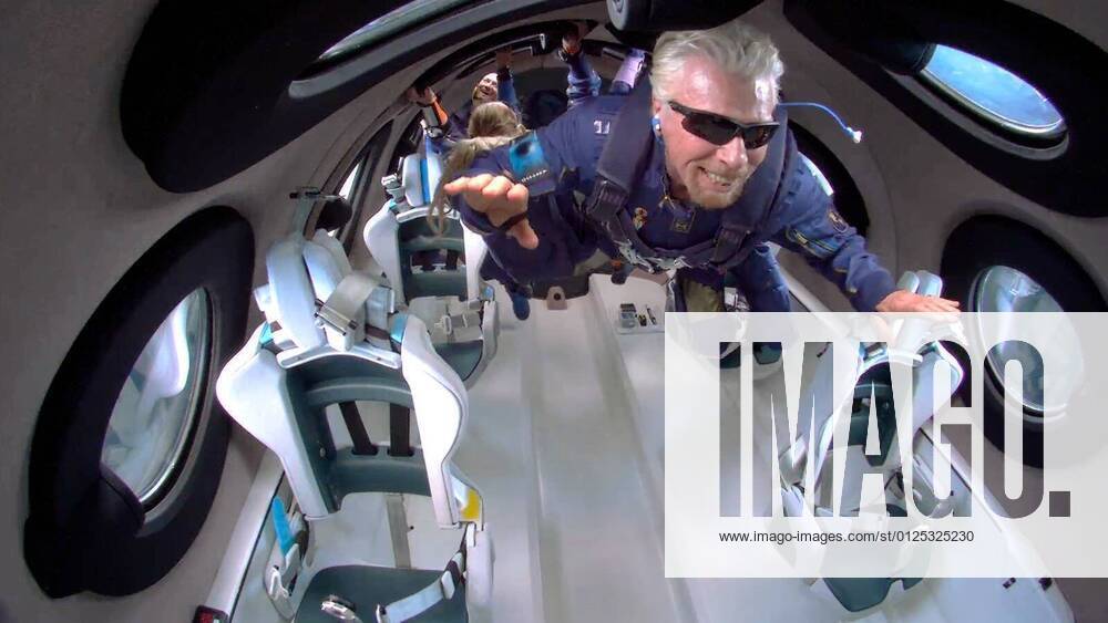 Bilder des Jahres 2021, Entertainment 07 Juli Virgin Galactic announced Sunday (11 July) that VSS Unity, a suborbital rocket-powered crewed spaceplane, successfully reached space, completing the company?s fourth rocket-powered spaceflight. The flight was the 22nd test flight of VSS Unity and the first test flight with a full crew in the cabin, including the Company?s founder, Sir Richard Branson. The crew fulfilled a number of test objectives related to the cabin and customer experience, including evaluating the commercial customer cabin, the views of Earth from space, the conditions for conducting research and the effectiveness of the five-day pre-flight training program at Spaceport America. An estimated 600 people, including celebrities, have reserved tickets worth $250,000 fo