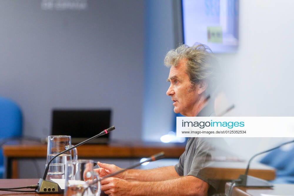 The director of the Center for Coordination of Alerts and Health Emergencies, Fernando Simon, during a conference to report on the Covid-19 pandemic, July 12, 2021, at the Ministry of Health, Madrid, (Spain). At the conference, Fernando Simon has reported that the incidence has risen this Monday to 368 cases in 14 days, and in the case of unvaccinated and aged below 30 years stands at 800. 12 JULY 2021;CONTAGIONS;INFECTED;PANDEMIC;CORONAVIRUS;CASES LagenciaEP PRESS R.Rubio.POOL 07 12 2021 Madrid Madrid Spain