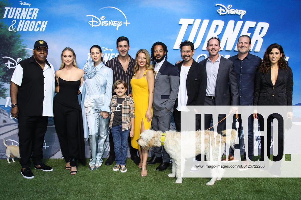 Disney+ Turner & Hooch Los Angeles Premiere Event CENTURY CITY, LOS ANGELES, CALIFORNIA, USA - JULY 15: Reginald VelJohnson, Becca Tobin, Lyndsy Fonseca, Josh Peck, Jeremy Maguire, Vanessa Lengies, Brandon Jay McLaren, Anthony Ruivivar, Matt Nix, Michael Horowitz and Cristina Rosato arrive at the Disney+ Turner & Hooch Los Angeles Premiere Event held at the Westfield Century City Mall on July 15, 2021 in Century City, Los Angeles, California, United States. Los Angeles California United States collin-disneytu210715_npOFi