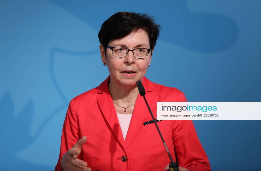 Regierungsmedienkonferenz 20.07.2021 , Erfurt , Haus Dacheröden , Regierungsmedienkonferenz zum Haushalt 2022 im Bild Finanzministerin Heike Taubert (SPD)