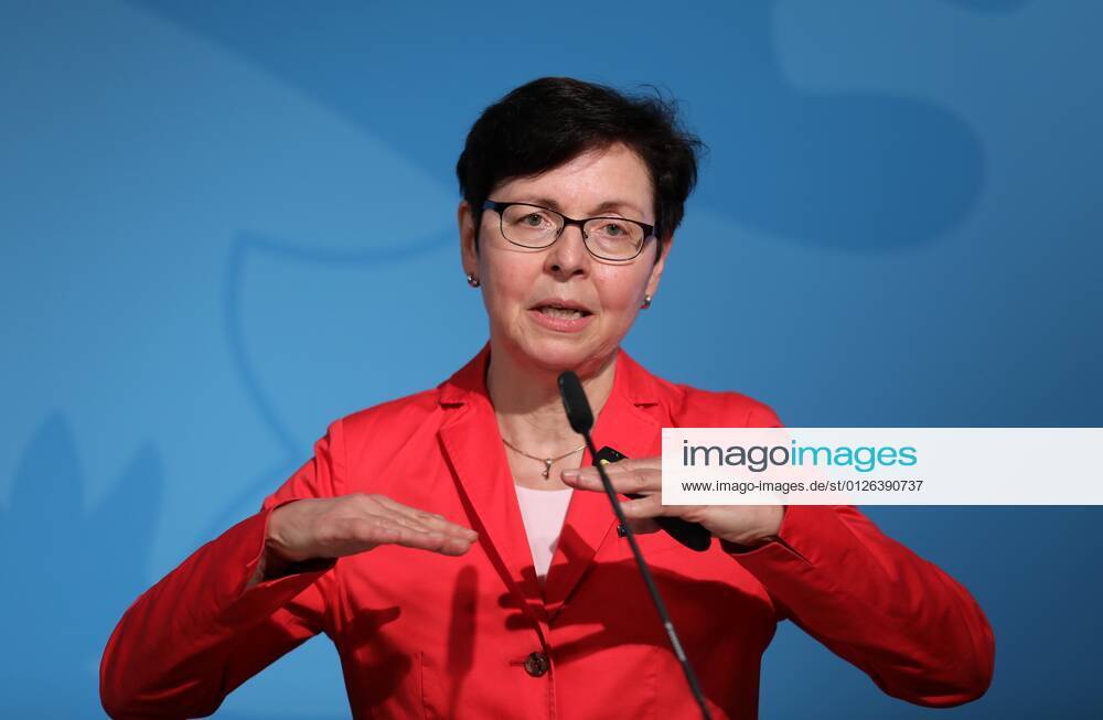 Regierungsmedienkonferenz 20.07.2021 , Erfurt , Haus Dacheröden , Regierungsmedienkonferenz zum Haushalt 2022 im Bild Finanzministerin Heike Taubert (SPD)