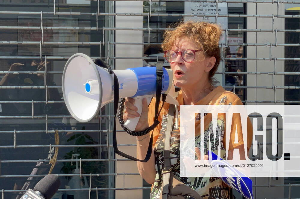 NEW YORK, NY- JULY 26: Susan Sarandon at the Medicare for All Rally at Alexandria Ocasio-Cortez Office in the Bronx, New York City on July 26, 2021.