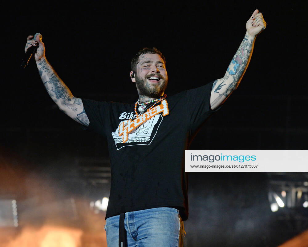 MIAMI GARDENS, FL - JULY 25: Post Malone performs during Rolling Loud Music Festival held at Hard Rock Stadium on July 25, 2021 in Miami Gardens, Florida.