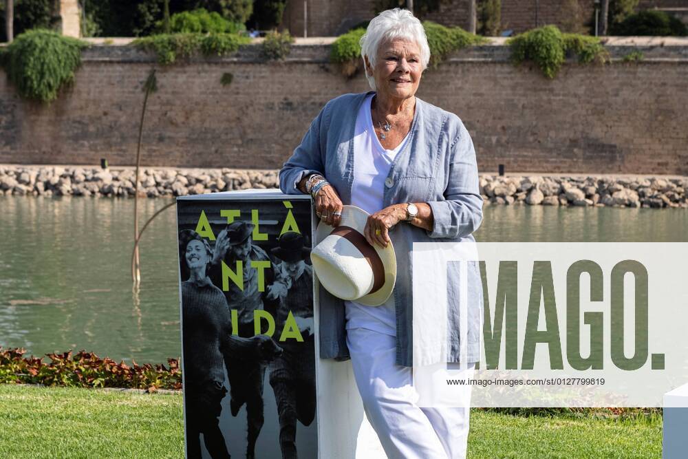 British actress and writer Judi Dench poses for photographers during the presentation of the film Un espiritu burlon ( Blithe Spirit ) within the Atlatinda Mallorca Film Festival, in Palma de Mallorca, Balearic islands, Spain, 31 July 2021. Atlatinda Mallorca Film Festival !ACHTUNG: NUR REDAKTIONELLE NUTZUNG!