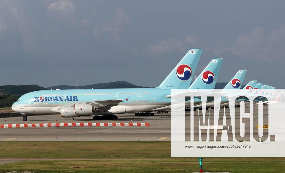 Korean Airline INCHEON, SOUTH KOREA, AUG 10: Koran Airline passenger jets are parked in Incheon Intenational Airport on August 10, 2021. Tokyo Japan 6909_245940