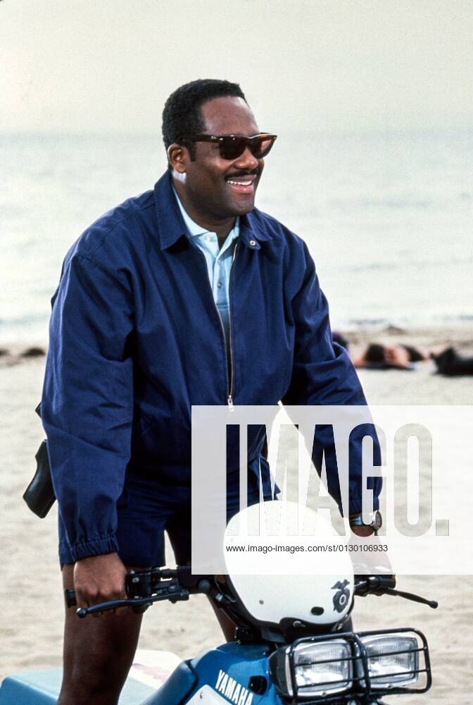 BAYWATCH, Gregory Alan Williams, 1989-2001, ?Pearson All-American Television Courtesy: Everett Collection. **US SALES ONLY** Ref:TSDBAYW EC066 PUBLICATIONXNOTxINxCANxCHNxFRAxITAxJPNxNORxPOLxRUSxESPxUKxUSA