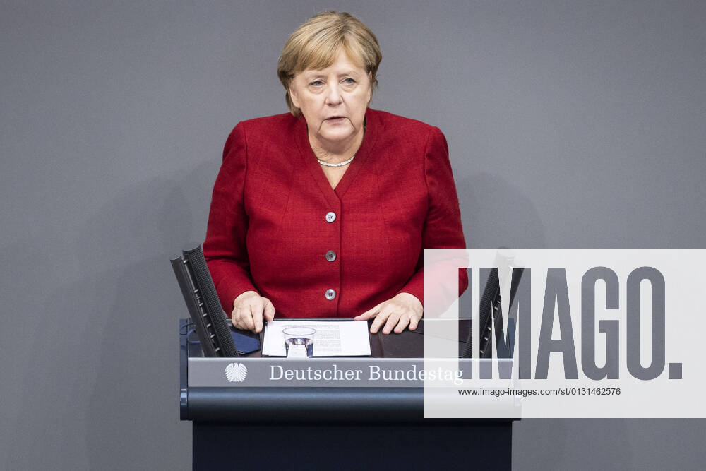 KW34 Angela Merkel, Bundeskanzlerin, aufgenommen im Rahmen einer Sondersitzung zur Situation in Afghanistan im Deutschen Bundestag in Berlin, 25.08.2021. Berlin Deutschland