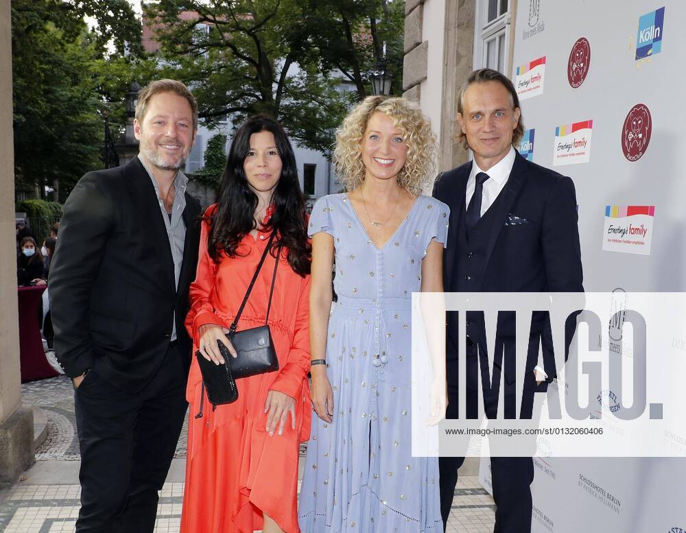 Bilder des Jahres 2021, Entertainment 08 August Entertainment Themen der Woche KW34 Florian Gallenberger, Franziska Stünkel, Aline von Drateln, Ralf Bauer bei Movie meets Media mit Director s Cut im Schlosshotel Berlin by Patrick Hellmann.