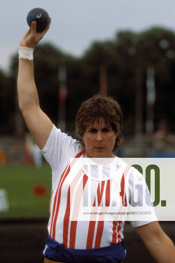 Cordula Schulze (TSC Berlin DDR) Leichtathletik Damen Kugel 1984, Kugelstoß, Kugelstoßen, Aufnahmedatum geschätzt Einzelbild