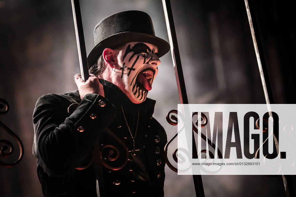 King Diamond Musician and lead vocalist King Diamond live on stage at the heavy metal festival Copenhell 2013. On stage King Diamond uses a microphone handle consisting of a femur bone and a tibia bone in the shape of a cross. Denmark 16 06 2013. Copenhagen Denmark