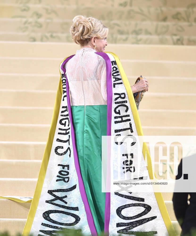 Carolyn B. Maloney at the 2021 Met Gala benefit In America: A Lexicon of Fashion at Metropolitan Museum of Art on September 13, 2021 in New York City.