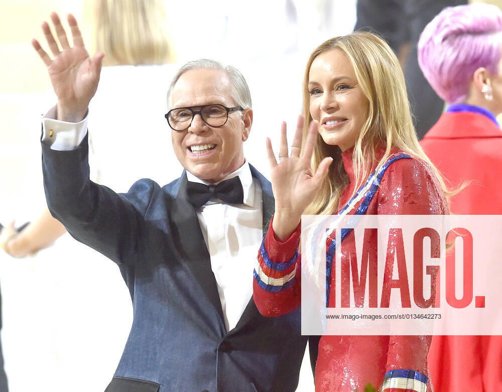 Tommy Hilfiger and Dee Ocleppo at the 2021 Met Gala benefit In America: A Lexicon of Fashion at Metropolitan Museum of Art on September 13, 2021 in New York City.