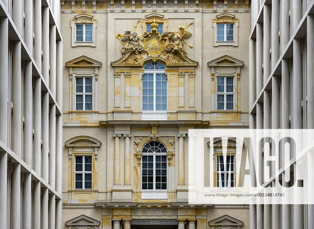 IMAGO Creative: Architektur in Berlin humboldt forum,berliner schloss