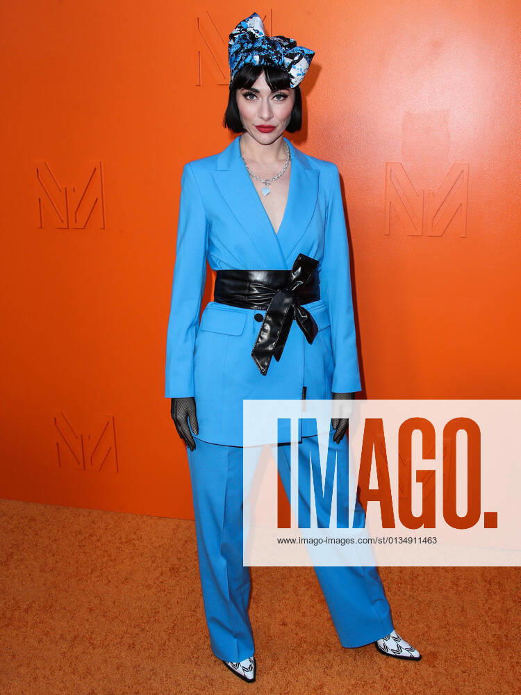 MARCELL VON BERLIN Spring Summer 2021 Runway Fashion Show - Arrivals BEVERLY HILLS, LOS ANGELES, CALIFORNIA, USA - SEPTEMBER 16: Rapper Qveen Herby arrives at the MARCELL VON BERLIN Spring Summer 2021 Runway Fashion Show held at the Sheats Goldstein Residence on September 16, 2021 in Beverly Hills, Los Angeles, California, United States. Beverly Hills California United States collin-marcellv210916_nppOr