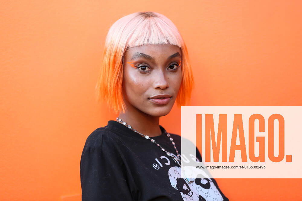 MARCELL VON BERLIN Spring Summer 2021 Runway Fashion Show - Arrivals BEVERLY HILLS, LOS ANGELES, CALIFORNIA, USA - SEPTEMBER 16: Model Aleah Morgan arrives at the MARCELL VON BERLIN Spring Summer 2021 Runway Fashion Show held at the Sheats Goldstein Residence on September 16, 2021 in Beverly Hills, Los Angeles, California, United States. Beverly Hills California United States collin-marcellv210916_npTkR