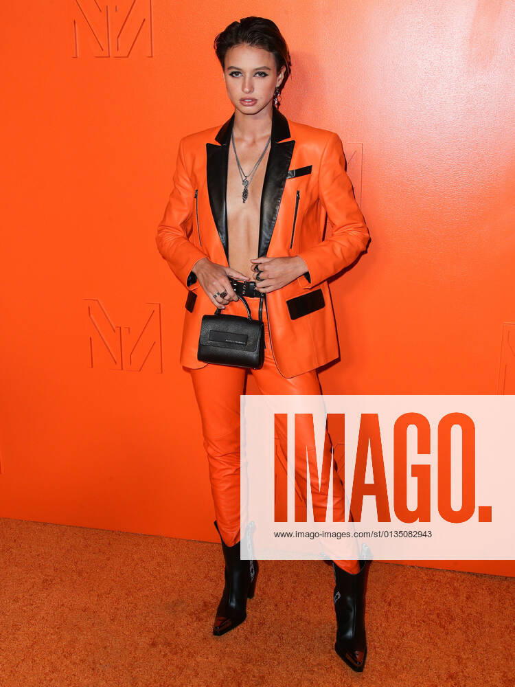 MARCELL VON BERLIN Spring Summer 2021 Runway Fashion Show - Arrivals BEVERLY HILLS, LOS ANGELES, CALIFORNIA, USA - SEPTEMBER 16: Model Tatiana Ringsby arrives at the MARCELL VON BERLIN Spring Summer 2021 Runway Fashion Show held at the Sheats Goldstein Residence on September 16, 2021 in Beverly Hills, Los Angeles, California, United States. Beverly Hills California United States collin-marcellv210916_np6hc