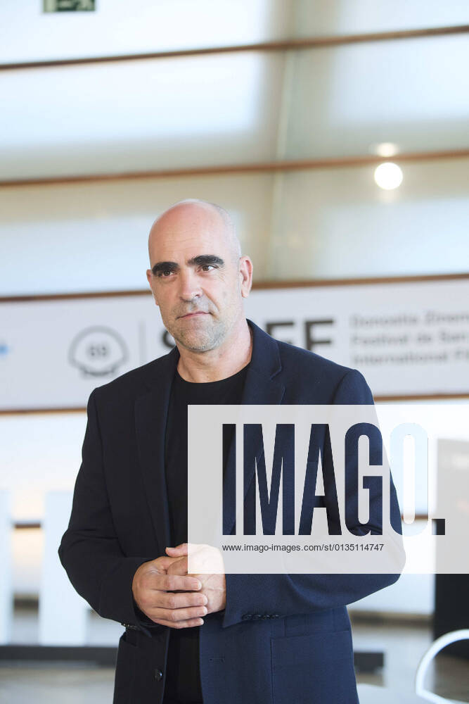Luis Tosar attended Maixabel Photocall during 69th San Sebastian International Film Festival at Kursaal Palace on September 18, 2021 in Donostia San Sebastian, Spain Madrid Spain - ZUMAg15_ 20210918_zaf_g15_033