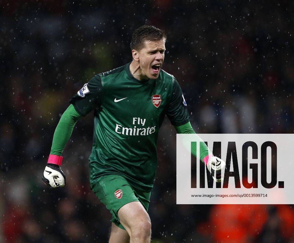 Arsenal s Wojciech Szczesny celebrates his sides second goal - Barclays Premier League - Arsenal vs Wigan - Emirates Stadium - London - 14 05 2013 - Pic David Klein Sportimage .