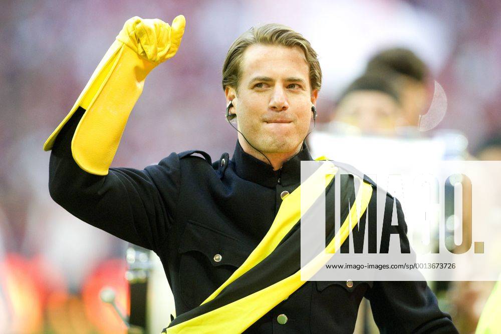 Lars RICKEN (Ex-Fussballprofis) im Kostüm, Fussball Champions League Finale 2013 Borussia Dortmund. Saison2012 13, WEMBLEY Stadion