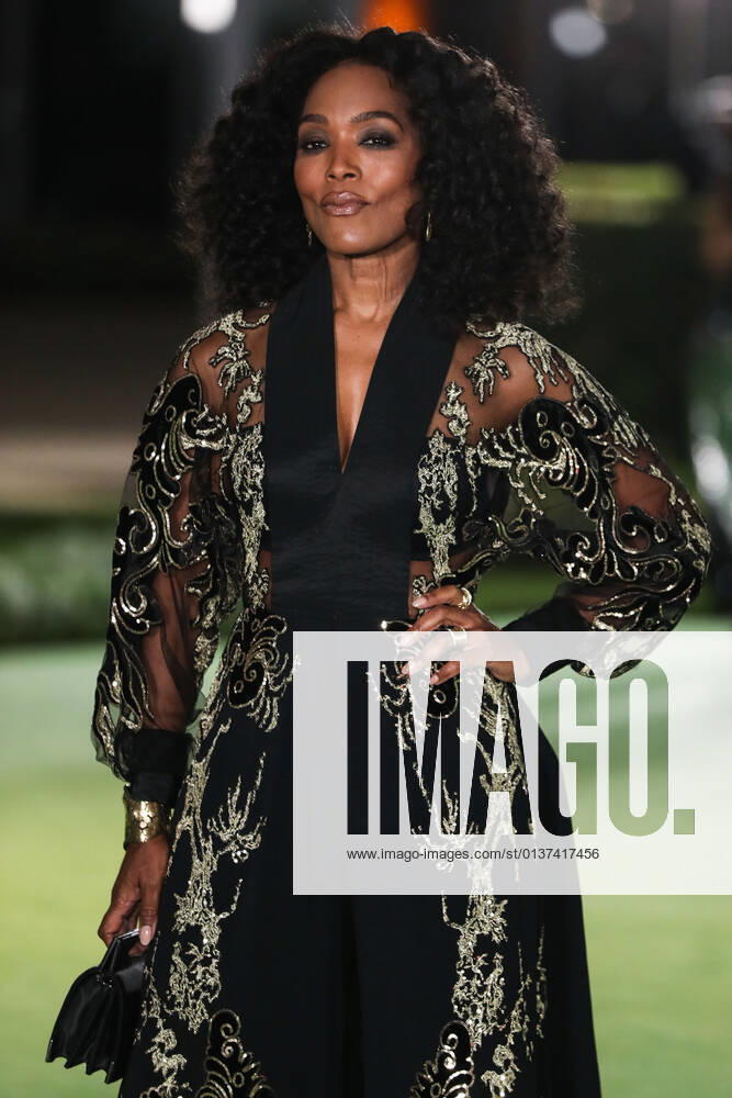 The Academy Museum of Motion Pictures Opening Gala Actress Angela Bassett wearing an outfit by Elie Saab arrives at the Academy Museum of Motion Pictures Opening Gala held at the Academy Museum of Motion Pictures on September 25, 2021 in Los Angeles, California, United States. Los Angeles California United States collin-theacade210925_npsh1