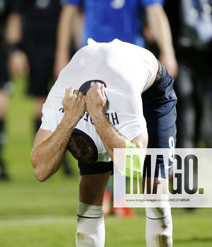 England s Jordan Henderson looks on dejected at the final whistle - England U21 vs Italy U21 - UEFA U21 Championship 2013 - Bloomfield Stadium - Tel Aviv - Israel - 05 06 2013 - Pic David Klein Sportimage .