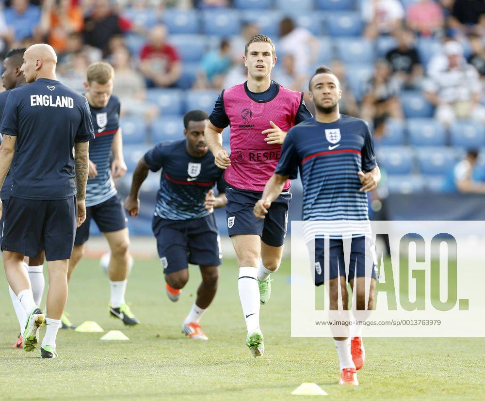 England s Jordan Henderson warms up - England U21 vs Norway U21 - UEFA U21 Championship 2013 - Ha Moshava Stadium - Petah Tikva - Israel - 08 06 2013 - Pic David Klein Sportimage .