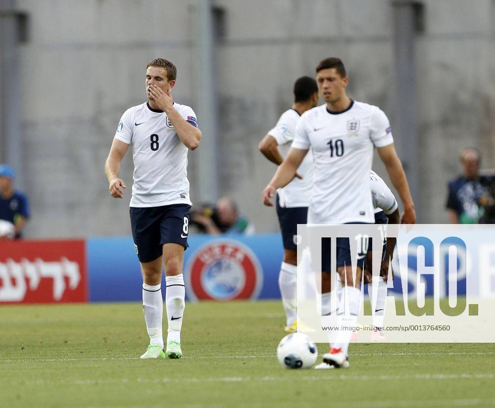England s Jordan Henderson looks on dejected after going 1-0 down - England U21 vs Norway U21 - UEFA U21 Championship 2013 - Ha Moshava Stadium - Petah Tikva - Israel - 08 06 2013 - Pic David Klein Sportimage .