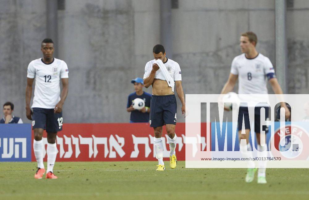 England s Steven Caulker looks on dejected after going 2-0 down - England U21 vs Norway U21 - UEFA U21 Championship 2013 - Ha Moshava Stadium - Petah Tikva - Israel - 08 06 2013 - Pic David Klein Sportimage .
