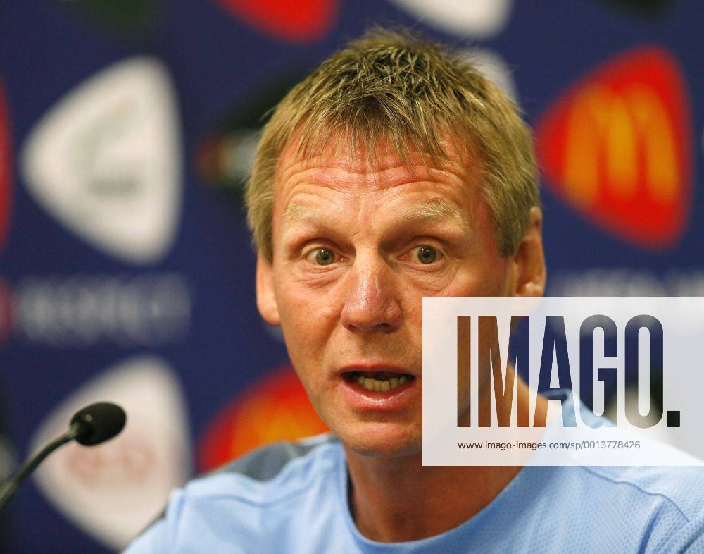 England s Stuart Pearce during his press conference England U21 Training - UEFA U21 Championship 2013 - Teddy Stadium - Jerusalem - Israel - 10 06 2013 - Pic David Klein Sportimage .