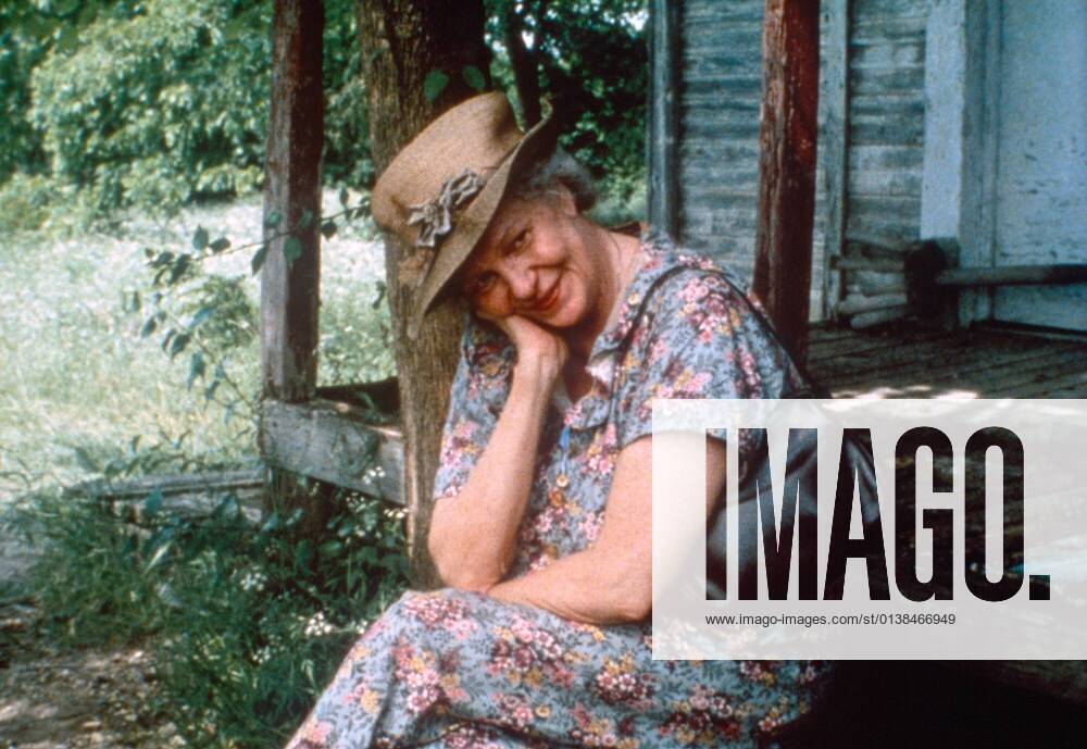 OSCARS. Beste Hauptdarstellerin. Preisträgerinnen 1981-1990 THE TRIP TO BOUNTIFUL, Geraldine Page, 1985. ph: ? Island Pictures Courtesy: Everett Collection Ref:MSDTRTO IP002 PUBLICATIONXNOTxINxCANxCHNxFRAxITAxJPNxNORxPOLxRUSxESPxUKxUSA