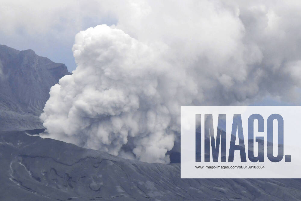 Mt. Aso eruption in southwestern Japan Photo taken from a Kyodo News helicopter shows volcanic fumes billowing from Mt. Aso as it erupts explosively in Kumamoto Prefecture, southwestern Japan, on Oct. 20, 2021. A14AA0000912780P