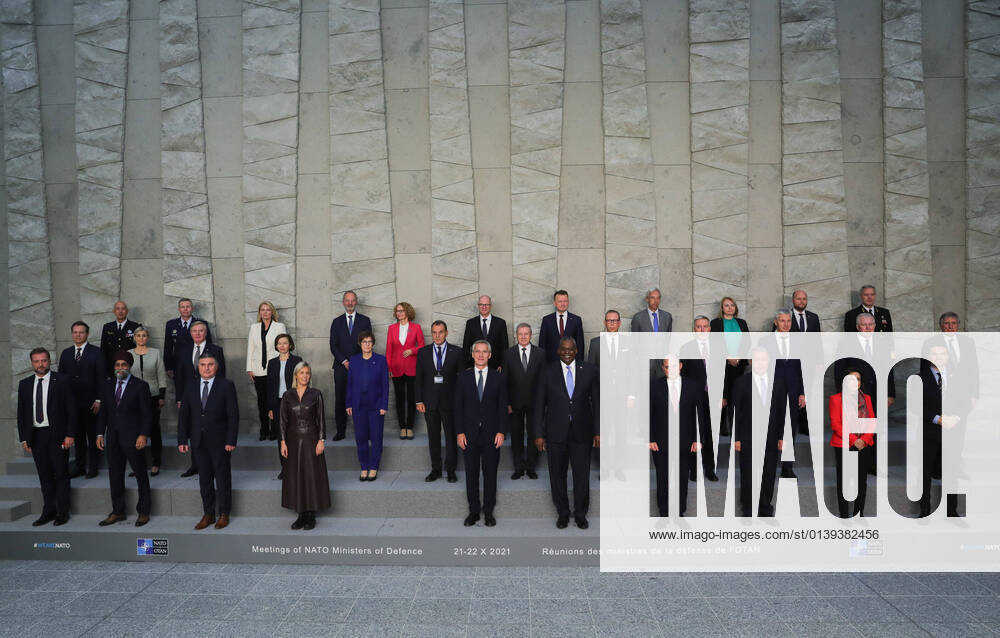 (211021) -- BRUSSELS, Oct. 21, 2021 -- Attendees pose for a group photo during a meeting of NATO defense ministers at the NATO headquarters in Brussels, Belgium, Oct. 21, 2021. ) BELGIUM-BRUSSELS-NATO-DEFENCE MINISTERS-MEETING ZhengxHuansong