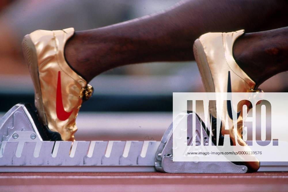 Die Goldenen Laufschuhe von Michael Johnson (USA) Leichtathletik OS Sommer Herren Olympische Sommerspiele 1996, Spiele, Olympia, Olympiade Einzelbild Atlanta