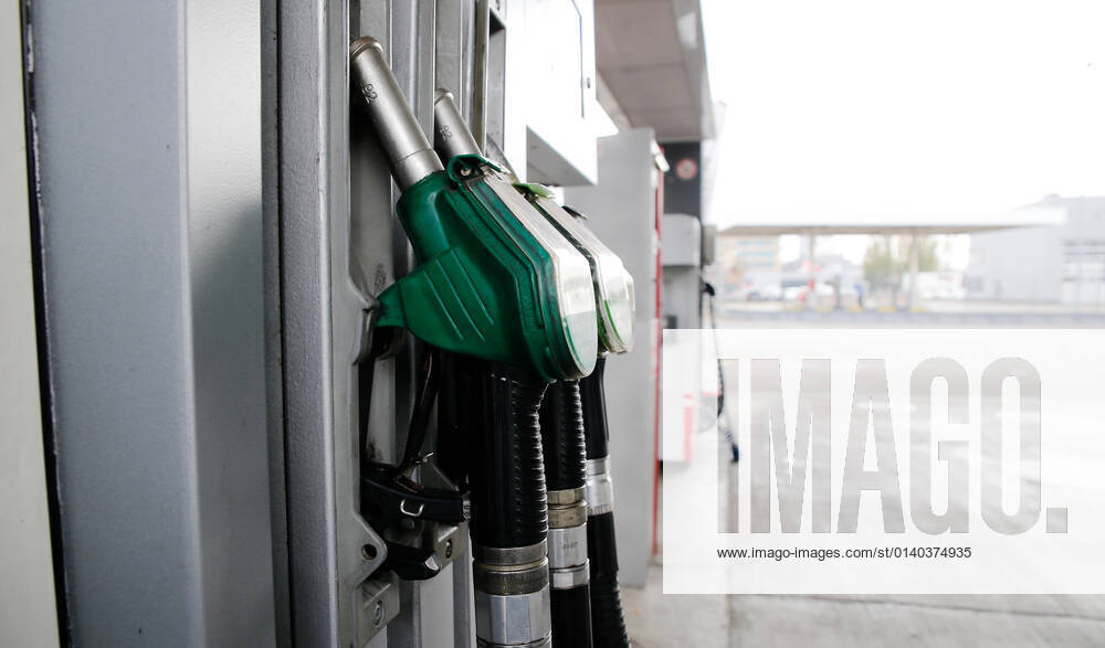 Foto Manuel Geisser 27.10.2021 Aargau : Zapfhahn Avia Tankstelle